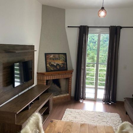 Apartamento Yy Hiver กังโปสดูจอร์เดา ภายนอก รูปภาพ